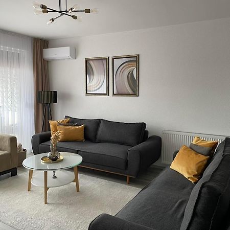 Apartment Prizreni-Free Private Parking Экстерьер фото