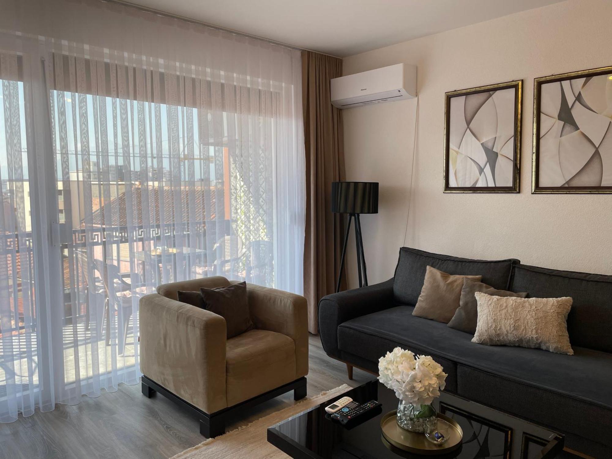Apartment Prizreni-Free Private Parking Экстерьер фото