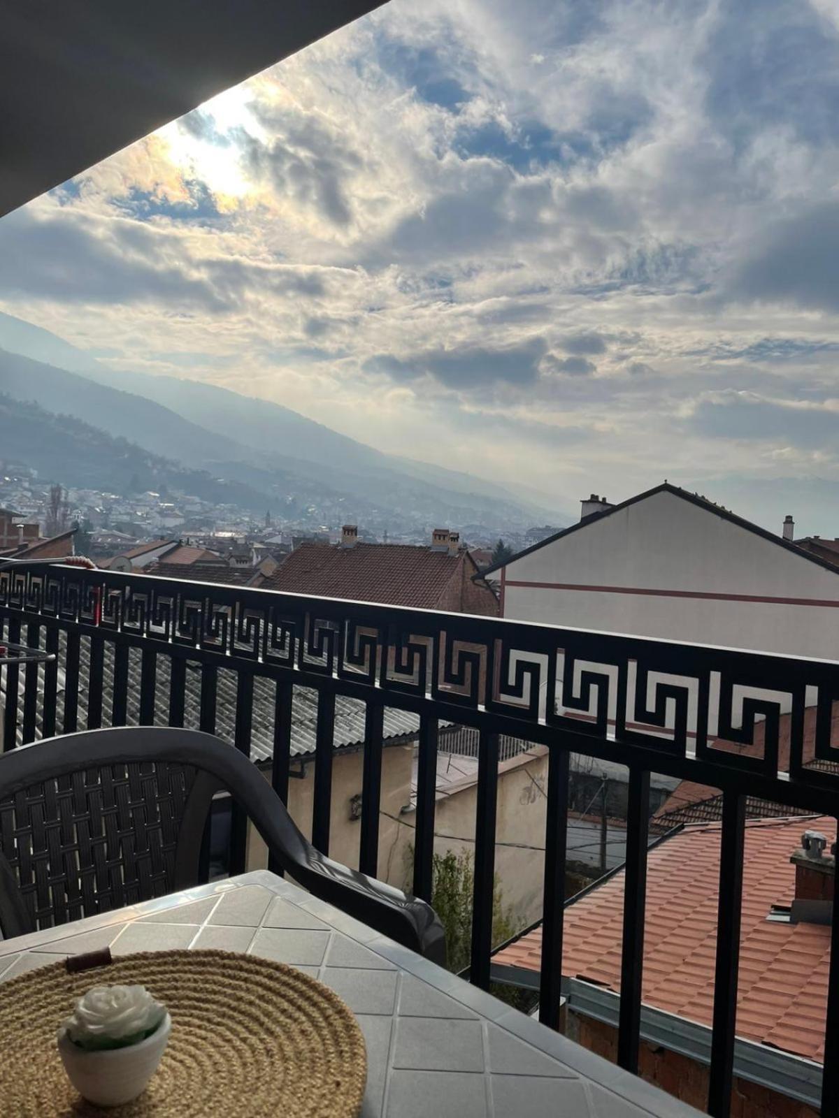 Apartment Prizreni-Free Private Parking Экстерьер фото