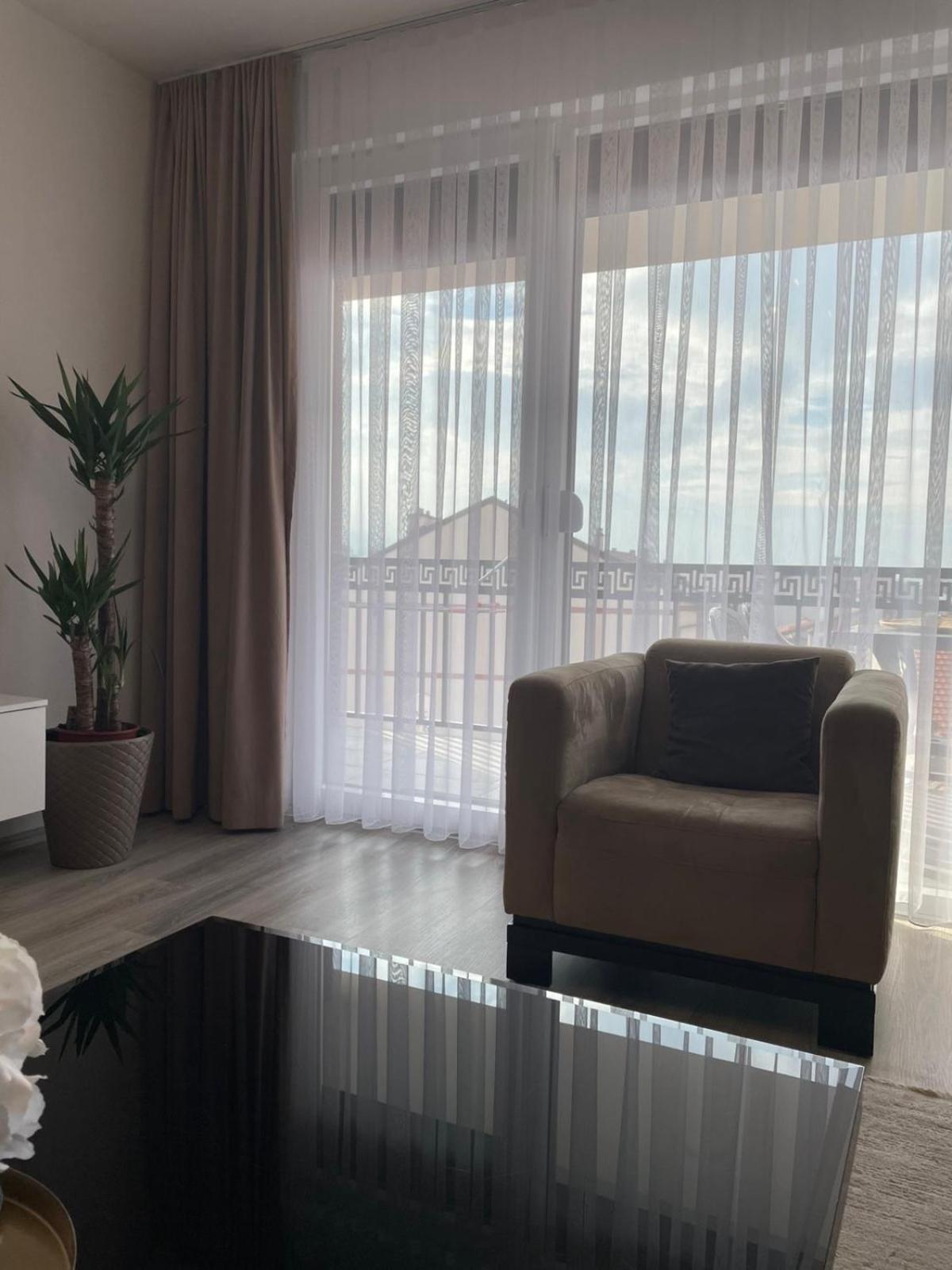 Apartment Prizreni-Free Private Parking Экстерьер фото