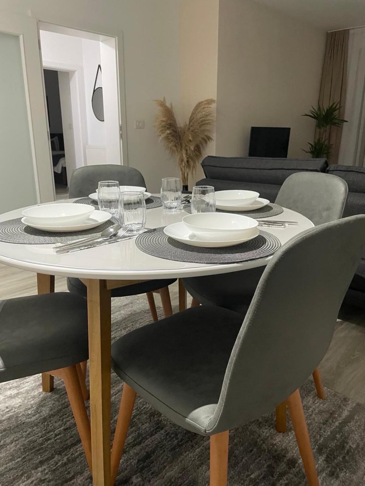 Apartment Prizreni-Free Private Parking Экстерьер фото